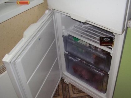 как переставить дверь на холодильнике бирюса